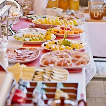 Nyaraló Argileto Aqua *