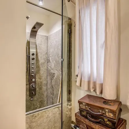 Argileto Aqua Nyaraló